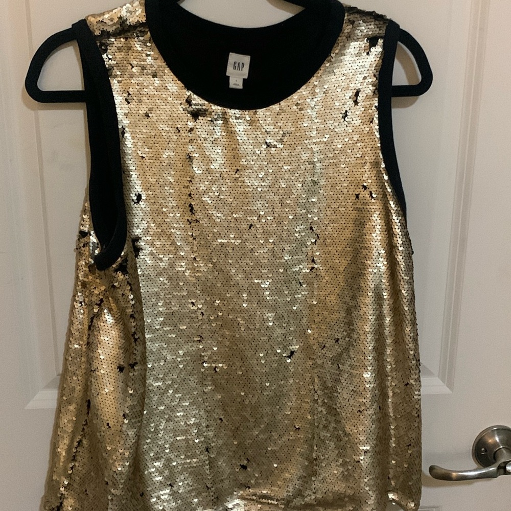Gap sequined top.  size L